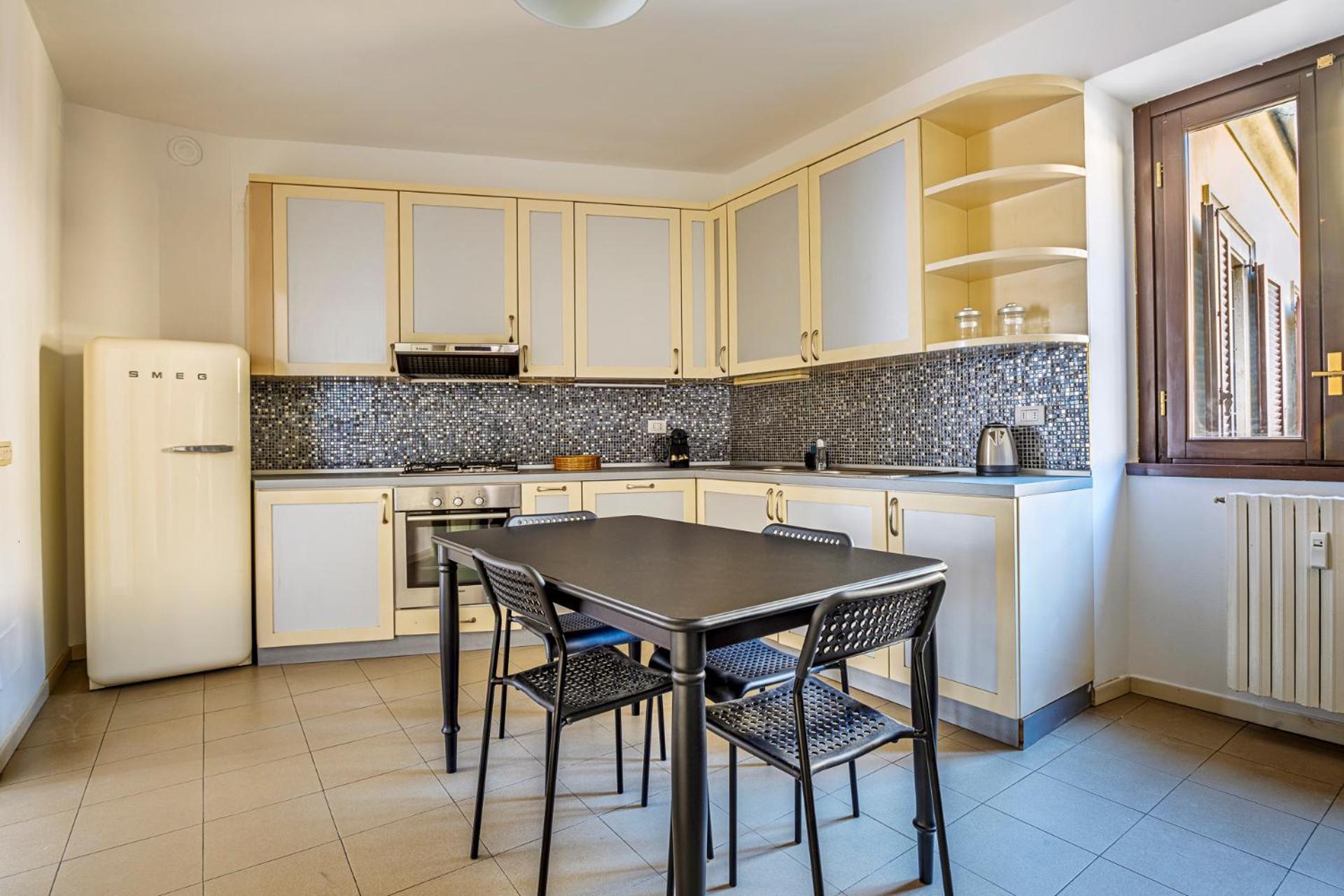 Elegant 2 Bedrooms Apartments Near Duomo Milão Exterior foto